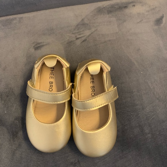 infant gold shoes